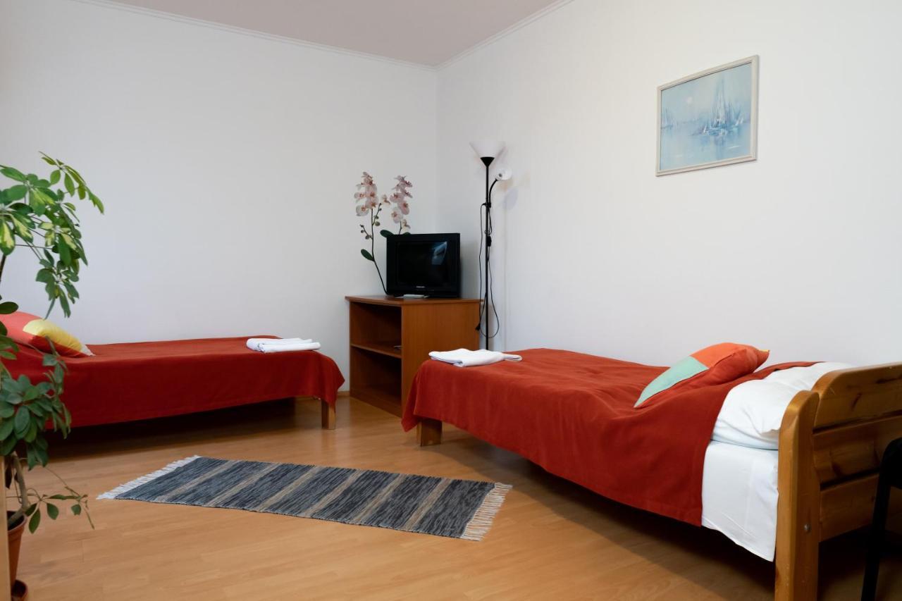 Liszt Apartman Печ Екстер'єр фото