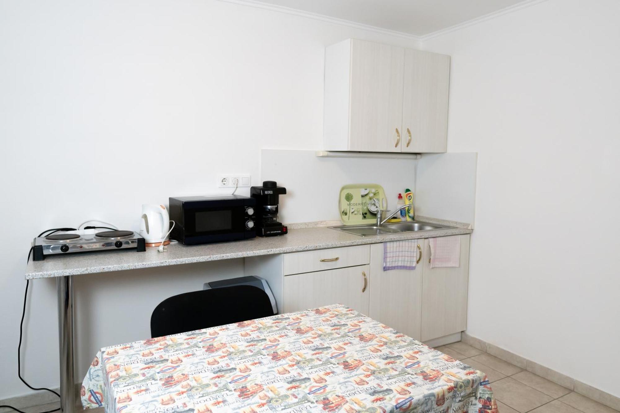 Liszt Apartman Печ Екстер'єр фото