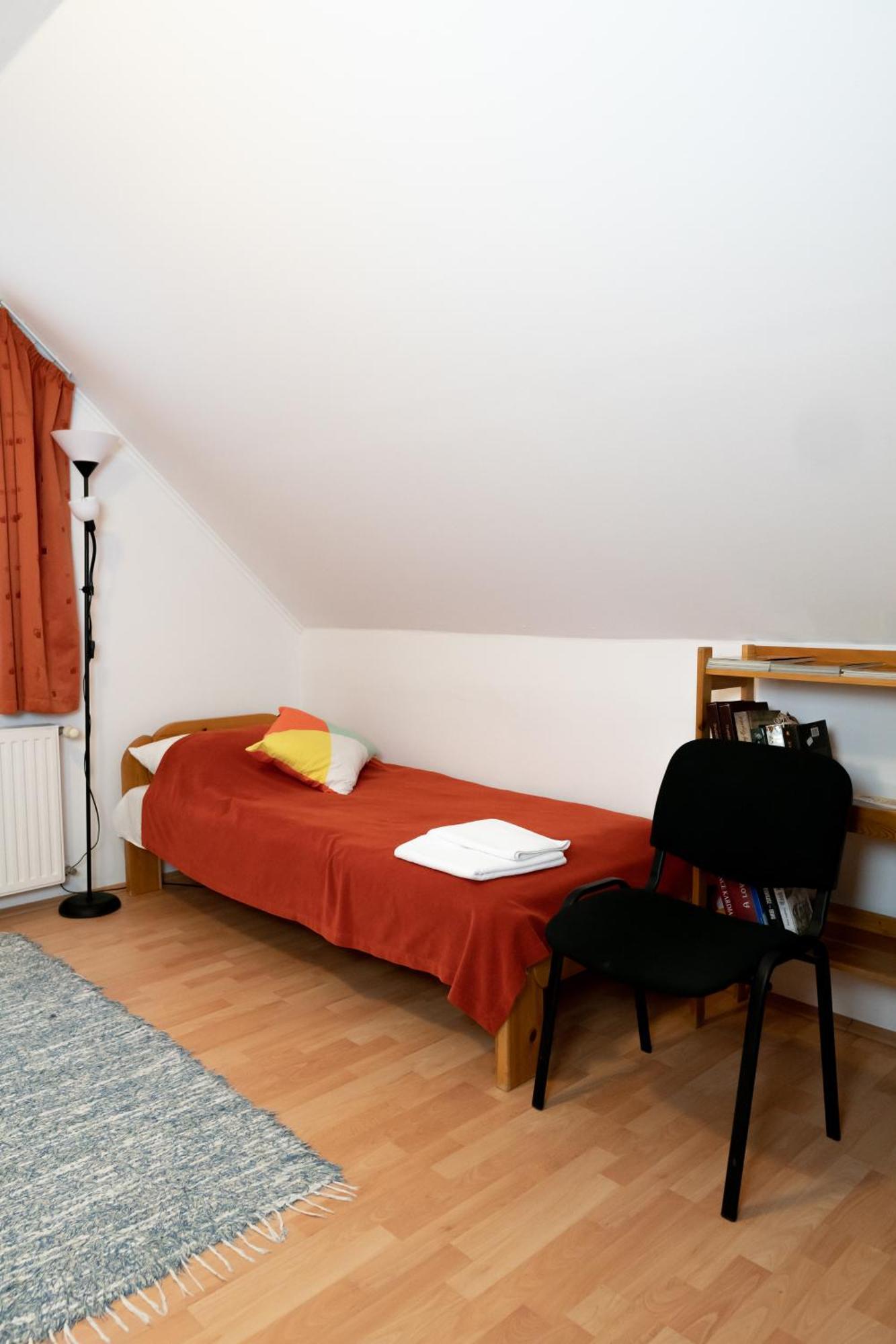 Liszt Apartman Печ Екстер'єр фото